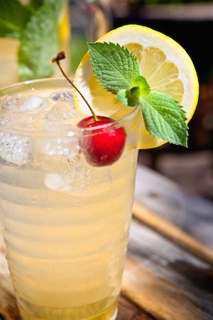 Refreshing Maple Lemonade